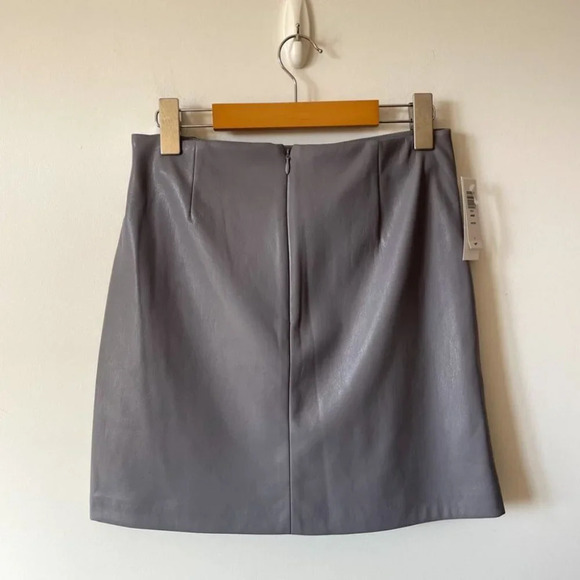 Aritzia Wilfred Angie Skirt High Waisted Vegan Leather Mini Wrap Skirt Sz 4 NWT - Picture 5 of 9